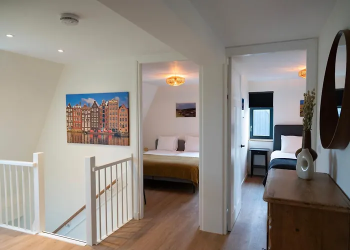 8 Persons Waterfront Tulpenacker