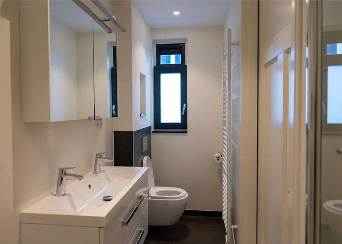 8 Persons Waterfront Tulpenacker *