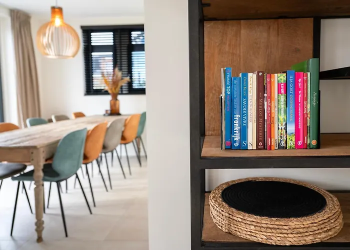 8 Persons Waterfront Tulpenacker Villa *